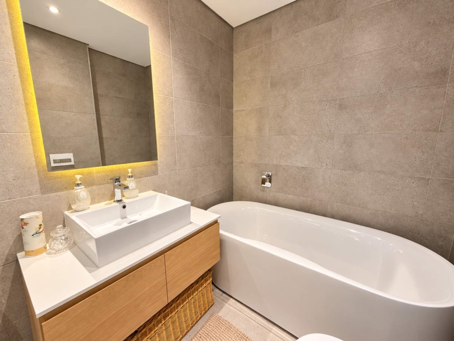 1 Bedroom Property for Sale in Three Anchor Bay Western Cape